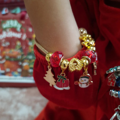 Tüdrukute advendikalender käevõrude ja ripatsitega